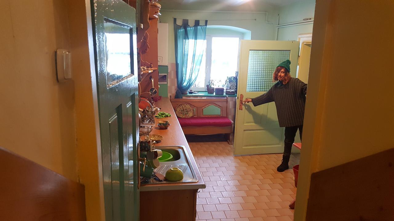 הוסטל בראשוב Mountain Tale חדר תמונה